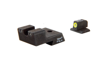 Trijicon – Front: Yellow Outline / Green Tritium