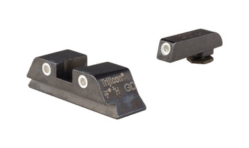 Trijicon – Front: White Outline / Green Tritium