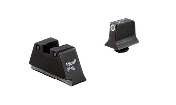 Trijicon – Front: White Outline / Green Tritium